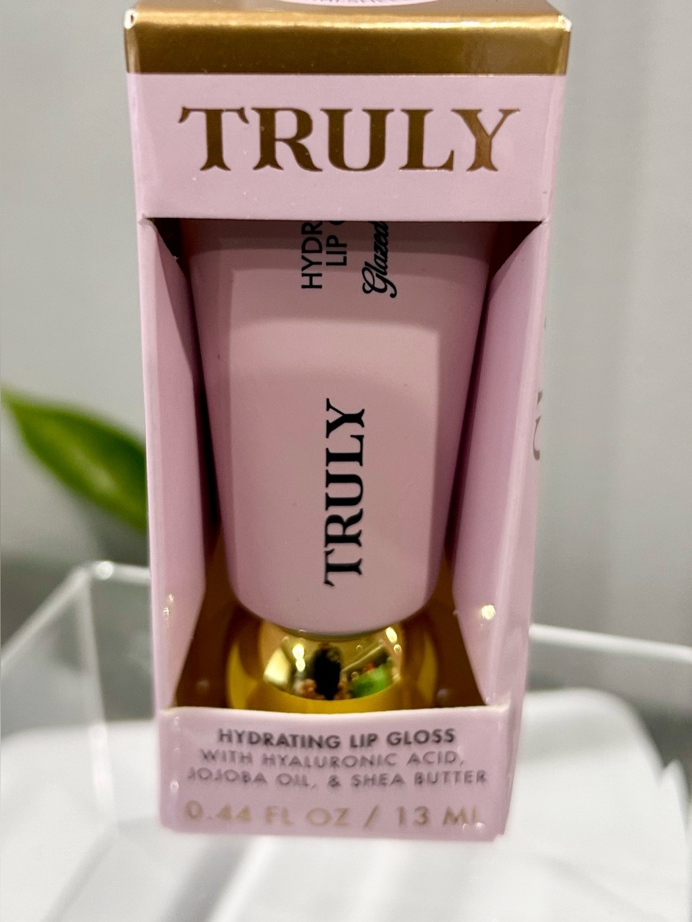 Truly Hydrating Lip Gloss-Glazed Donut semi-sheer